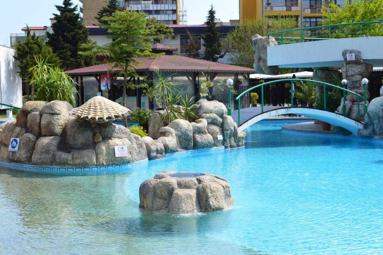 Trakia Plaza Apartment Pantai Sunny Bagian luar foto