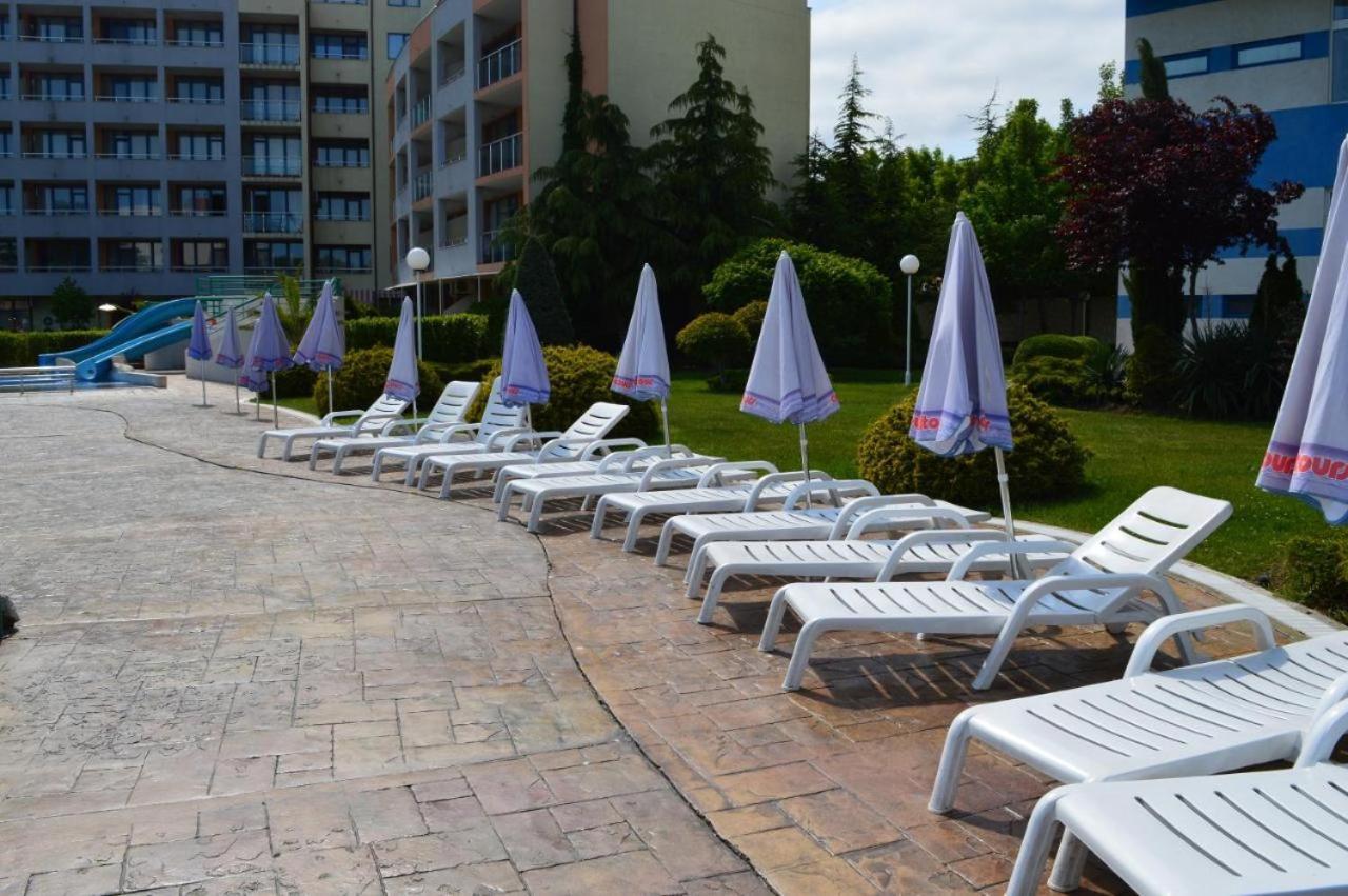 Trakia Plaza Apartment Pantai Sunny Bagian luar foto